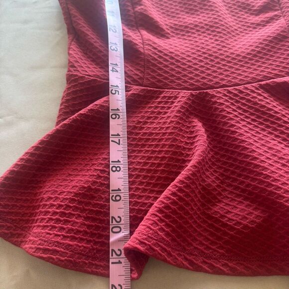 Forever 21 Womens Red Peplum Top  Medium Elegant Party Feminine Date Night Y2k - Picture 12 of 12